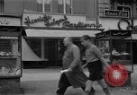 Standbild Kurfürstendamm Avenue Berlin Deutschland, 1953, aus Sekunde 39 historischem Filmmaterial Videoclip 65675072559