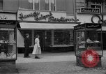 Standbild Kurfürstendamm Avenue Berlin Deutschland, 1953, aus Sekunde 42 historischem Filmmaterial Videoclip 65675072559
