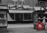 Standbild Kurfürstendamm Avenue Berlin Deutschland, 1953, aus Sekunde 45 historischem Filmmaterial Videoclip 65675072559