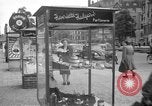 Standbild Kurfürstendamm Avenue Berlin Deutschland, 1953, aus Sekunde 46 historischem Filmmaterial Videoclip 65675072559
