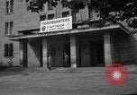 Immagine di Civili tedesco Berlino Germania, 1953, secondo 9 filmato di repertorio 65675072561