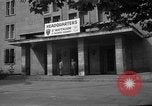 Immagine di Civili tedesco Berlino Germania, 1953, secondo 10 filmato di repertorio 65675072561