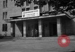 Immagine di Civili tedesco Berlino Germania, 1953, secondo 14 filmato di repertorio 65675072561