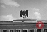 Immagine di Civili tedesco Berlino Germania, 1953, secondo 27 filmato di repertorio 65675072561