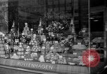 Immagine di Civili tedesco Berlino Germania, 1953, secondo 59 filmato di repertorio 65675072561