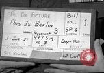 Immagine di Civili tedesco Berlino Germania, 1953, secondo 61 filmato di repertorio 65675072561