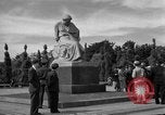 Immagine di Il russo Memorial Park Berlino Germania, 1953, secondo 8 filmato di repertorio 65675072568