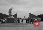 Immagine di Il russo Memorial Park Berlino Germania, 1953, secondo 12 filmato di repertorio 65675072568