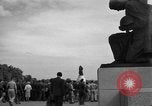 Immagine di Il russo Memorial Park Berlino Germania, 1953, secondo 33 filmato di repertorio 65675072568