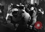 Immagine di Civili tedesco Germania, 1948, secondo 53 filmato di repertorio 65675072576
