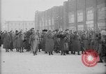 Standbild russischen Truppen Ersten Weltkrieg dekoriert Jekaterinburg Russland, 1918, aus Sekunde 34 historischem Filmmaterial Videoclip 65675072595