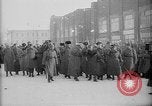Standbild russischen Truppen Ersten Weltkrieg dekoriert Jekaterinburg Russland, 1918, aus Sekunde 35 historischem Filmmaterial Videoclip 65675072595