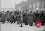 Standbild russischen Truppen Ersten Weltkrieg dekoriert Jekaterinburg Russland, 1918, aus Sekunde 39 historischem Filmmaterial Videoclip 65675072595