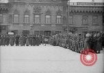 Standbild russischen Truppen Ersten Weltkrieg dekoriert Jekaterinburg Russland, 1918, aus Sekunde 43 historischem Filmmaterial Videoclip 65675072595