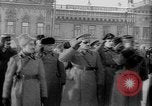 Standbild russischen Truppen Ersten Weltkrieg dekoriert Jekaterinburg Russland, 1918, aus Sekunde 57 historischem Filmmaterial Videoclip 65675072595