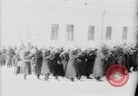 Image outdoor church service en Sibérie, 1918, de la seconde 5 séquences d'archives historiques vidéo 65675072599
