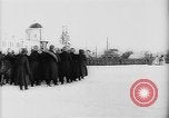 Image outdoor church service en Sibérie, 1918, de la seconde 21 séquences d'archives historiques vidéo 65675072599