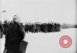 Image outdoor church service en Sibérie, 1918, de la seconde 32 séquences d'archives historiques vidéo 65675072599