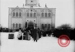 Image outdoor church service en Sibérie, 1918, de la seconde 39 séquences d'archives historiques vidéo 65675072599