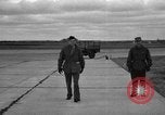 Standbild B-29 Superfortress Kansas United States USA, 1946, aus Sekunde 62 historischem Filmmaterial Videoclip 65675072602