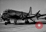 Standbild C-54 Skymaster Kansas United States USA, 1946, aus Sekunde 19 historischem Filmmaterial Videoclip 65675072604