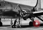 Standbild C-54 Skymaster Kansas United States USA, 1946, aus Sekunde 26 historischem Filmmaterial Videoclip 65675072604