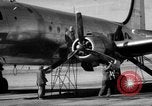 Standbild C-54 Skymaster Kansas United States USA, 1946, aus Sekunde 32 historischem Filmmaterial Videoclip 65675072604