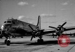 Standbild C-54 Skymaster Kansas United States USA, 1946, aus Sekunde 50 historischem Filmmaterial Videoclip 65675072604