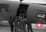 Standbild C-47 Skytrain Kansas United States USA, 1946, aus Sekunde 16 historischem Filmmaterial Videoclip 65675072627