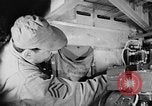 Immagine di Ispezione elettrica United States USA, 1943, secondo 10 filmato di repertorio 65675072637