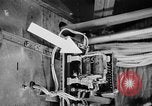 Immagine di Ispezione elettrica United States USA, 1943, secondo 15 filmato di repertorio 65675072637