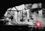 Immagine di Ispezione elettrica United States USA, 1943, secondo 44 filmato di repertorio 65675072637