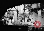 Immagine di Ispezione elettrica United States USA, 1943, secondo 50 filmato di repertorio 65675072637