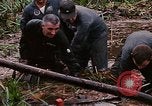 Image Récupération des LB-7 Bluefields au Nicaragua, 1969, de la seconde 25 séquences d'archives historiques vidéo 65675072640