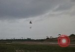 Image Récupération des LB-7 Bluefields au Nicaragua, 1969, de la seconde 21 séquences d'archives historiques vidéo 65675072641