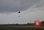 Image Récupération des LB-7 Bluefields au Nicaragua, 1969, de la seconde 26 séquences d'archives historiques vidéo 65675072641