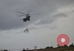 Image Récupération des LB-7 Bluefields au Nicaragua, 1969, de la seconde 32 séquences d'archives historiques vidéo 65675072641