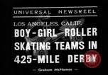 Standbild roller Derby Los Angeles California USA, 1938, aus Sekunde 7 historischem Filmmaterial Videoclip 65675072655