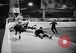 Standbild roller Derby Los Angeles California USA, 1938, aus Sekunde 43 historischem Filmmaterial Videoclip 65675072655