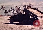Image Bataille de Tarawa Tarawa Îles Gilbert, 1943, de la seconde 10 séquences d'archives historiques vidéo 65675072670