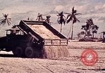Image Bataille de Tarawa Tarawa Îles Gilbert, 1943, de la seconde 13 séquences d'archives historiques vidéo 65675072670