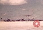 Image Bataille de Tarawa Tarawa Îles Gilbert, 1943, de la seconde 42 séquences d'archives historiques vidéo 65675072670