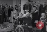 Image Le président Harry S Truman présente les médailles d'Honneur Washington DC USA, 1952, de la seconde 10 séquences d'archives historiques vidéo 65675072673