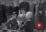 Image Le président Harry S Truman présente les médailles d'Honneur Washington DC USA, 1952, de la seconde 19 séquences d'archives historiques vidéo 65675072673