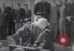 Image Le président Harry S Truman présente les médailles d'Honneur Washington DC USA, 1952, de la seconde 31 séquences d'archives historiques vidéo 65675072673