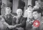 Image Le président Harry S Truman présente les médailles d'Honneur Washington DC USA, 1952, de la seconde 51 séquences d'archives historiques vidéo 65675072673