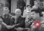 Image Le président Harry S Truman présente les médailles d'Honneur Washington DC USA, 1952, de la seconde 53 séquences d'archives historiques vidéo 65675072673