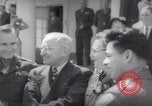 Image Le président Harry S Truman présente les médailles d'Honneur Washington DC USA, 1952, de la seconde 62 séquences d'archives historiques vidéo 65675072673