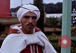 Image de gardes du palais Tunis Tunisie, 1959, de la seconde 41 séquences d'archives historiques vidéo 65675072708