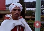 Image de gardes du palais Tunis Tunisie, 1959, de la seconde 44 séquences d'archives historiques vidéo 65675072708
